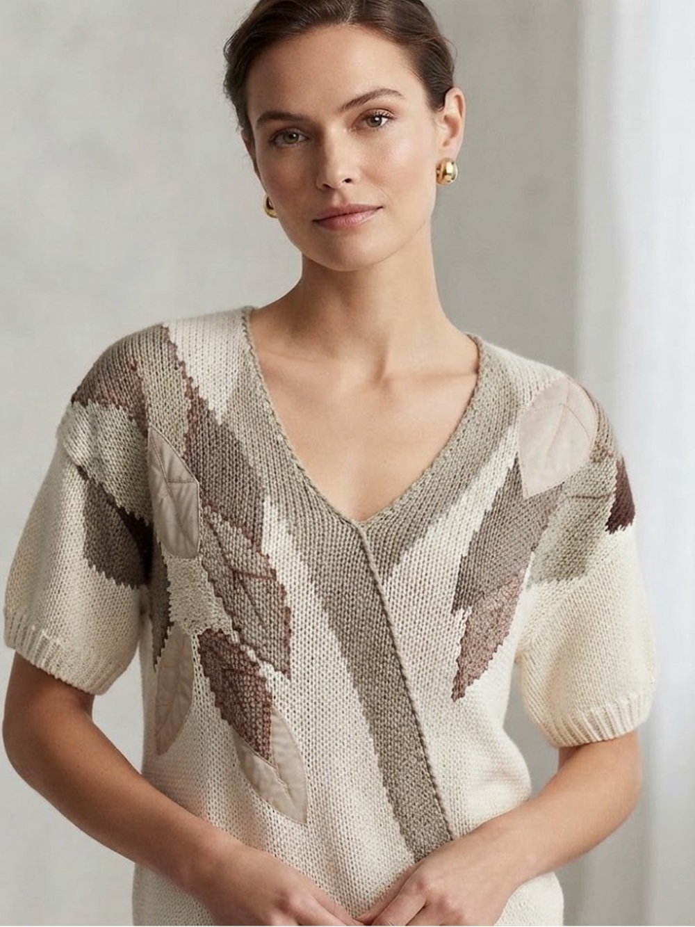 Vintage Handmade Leaf Pattern Knit Vneck Sweater